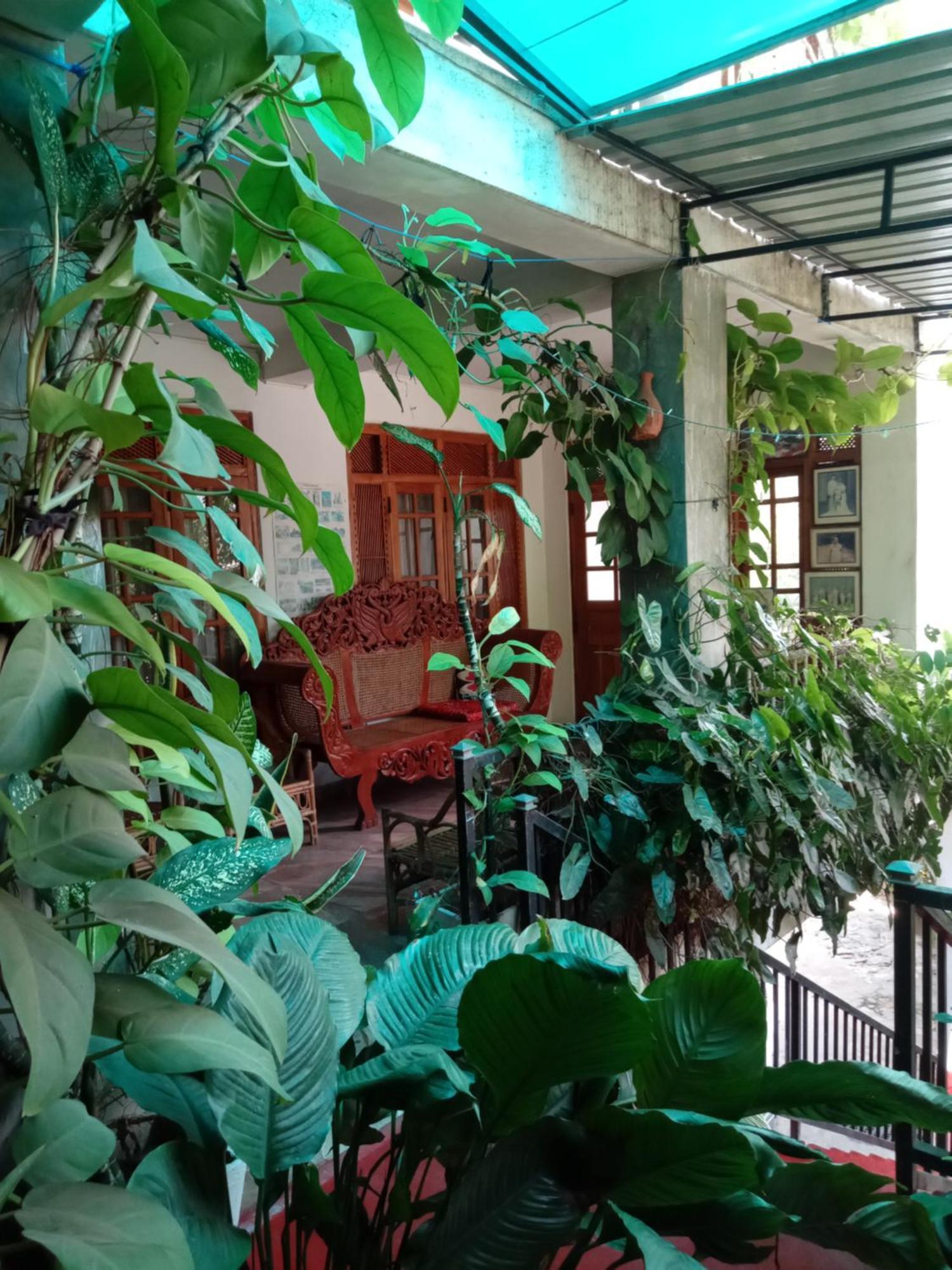 Old Town Hotel Kandy Exterior photo